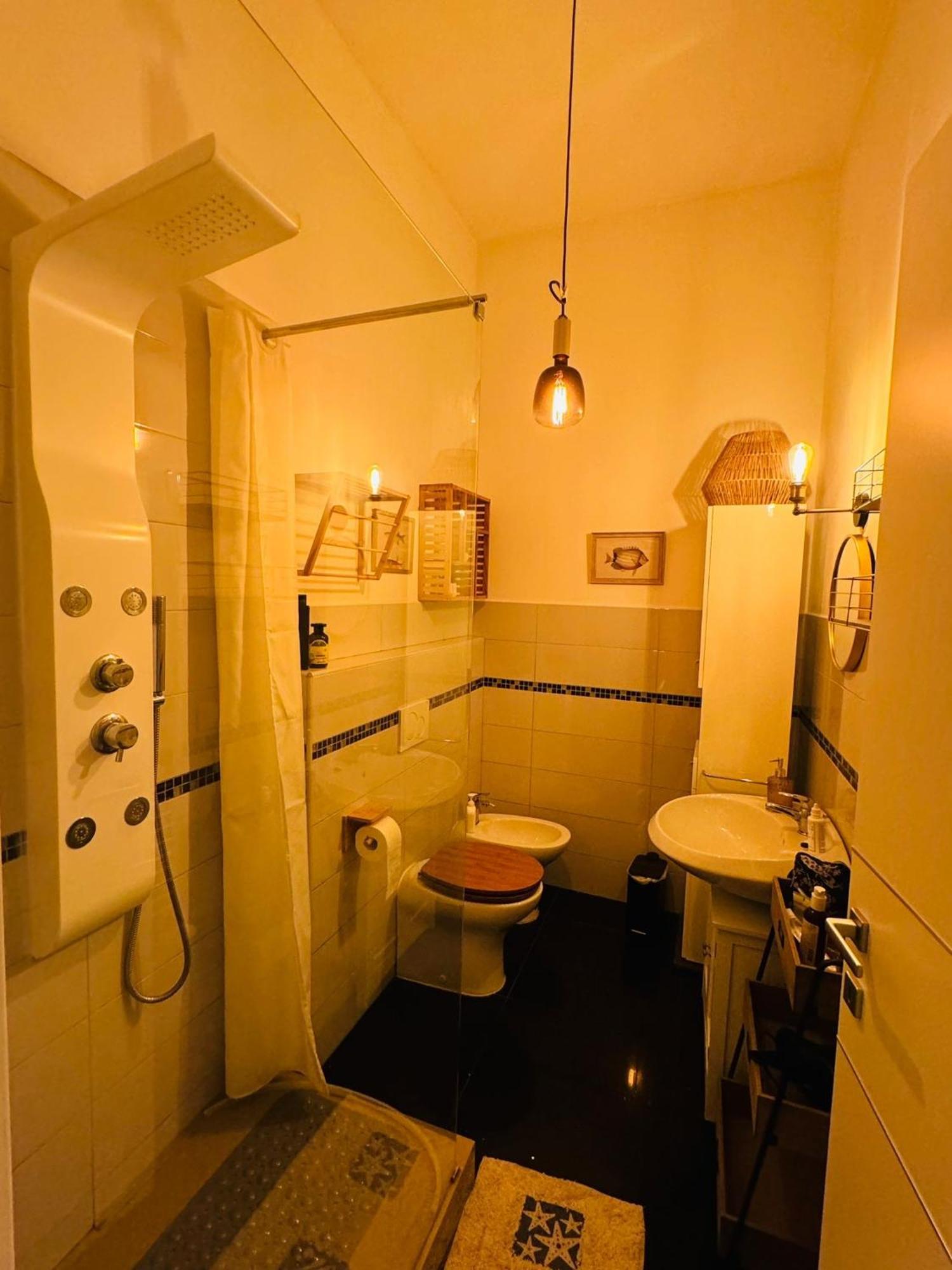 H33 Boutique Apartment In Livorno Centro Bagian luar foto